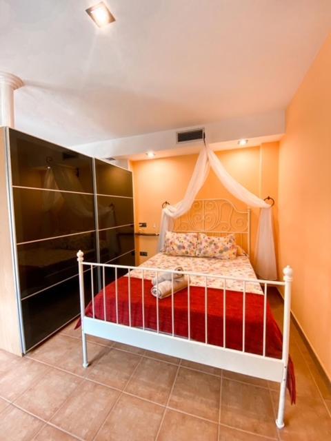 Apartamentos Turisticos Graus Extérieur photo