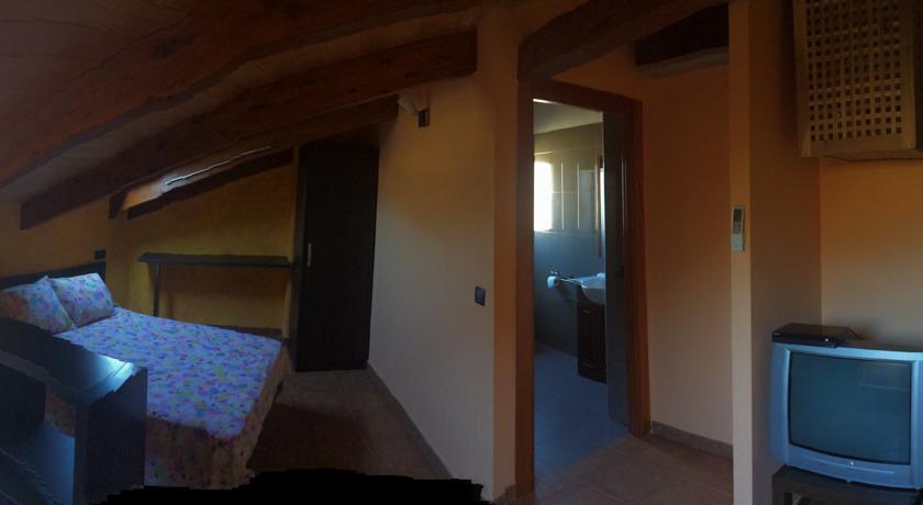 Apartamentos Turisticos Graus Chambre photo